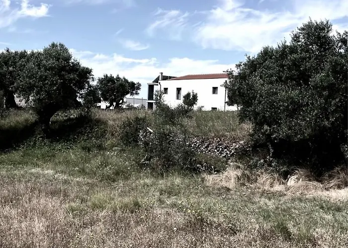 アパート M Butterfly Alvorge