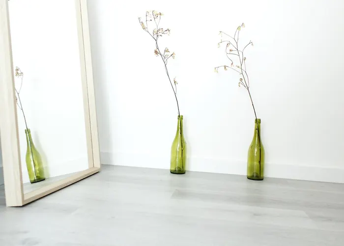 アパート M Butterfly Alvorge