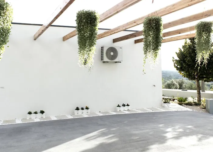 M Butterfly アパート Alvorge