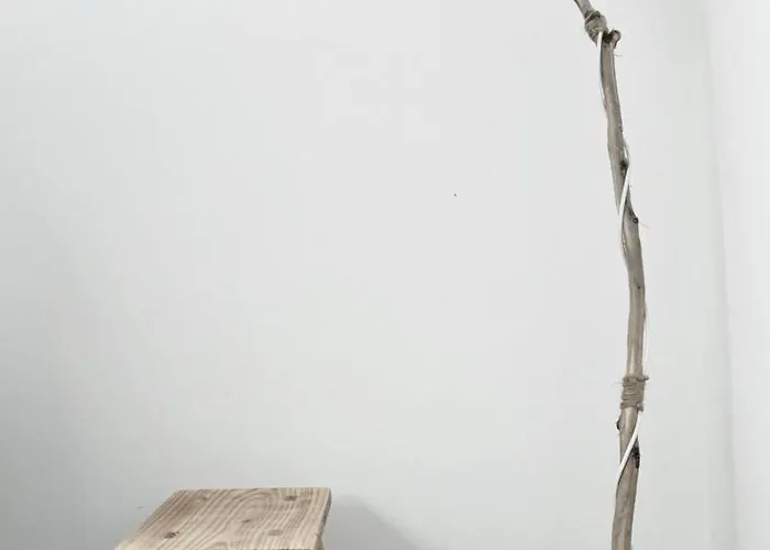 アパート M Butterfly Alvorge